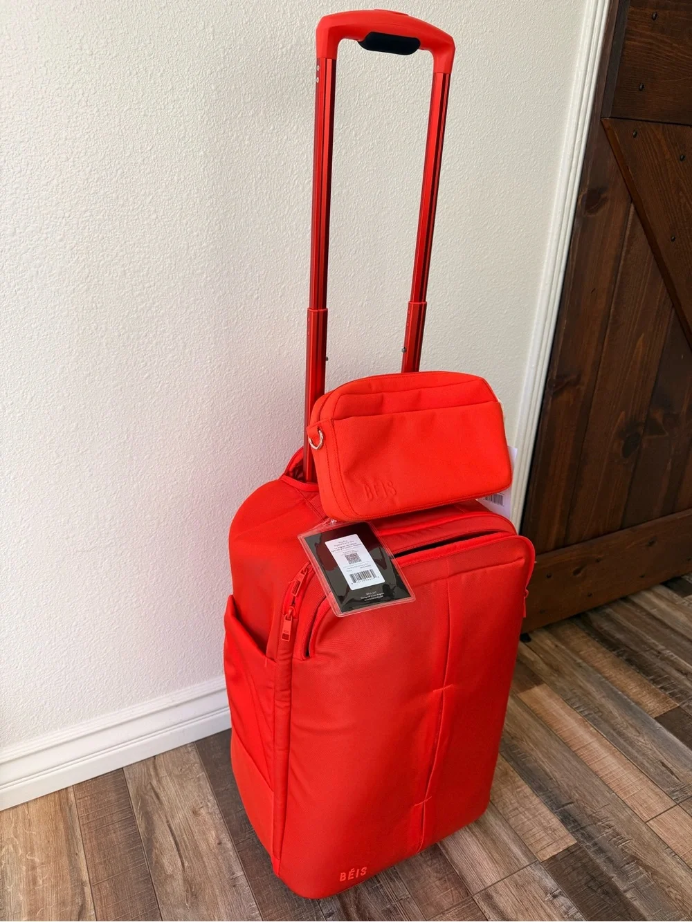 BÉIS summer travel bundle. Pro Hybrid Rolling Backpack & Travel Crossbody -Flame - Picture 8 of 10
